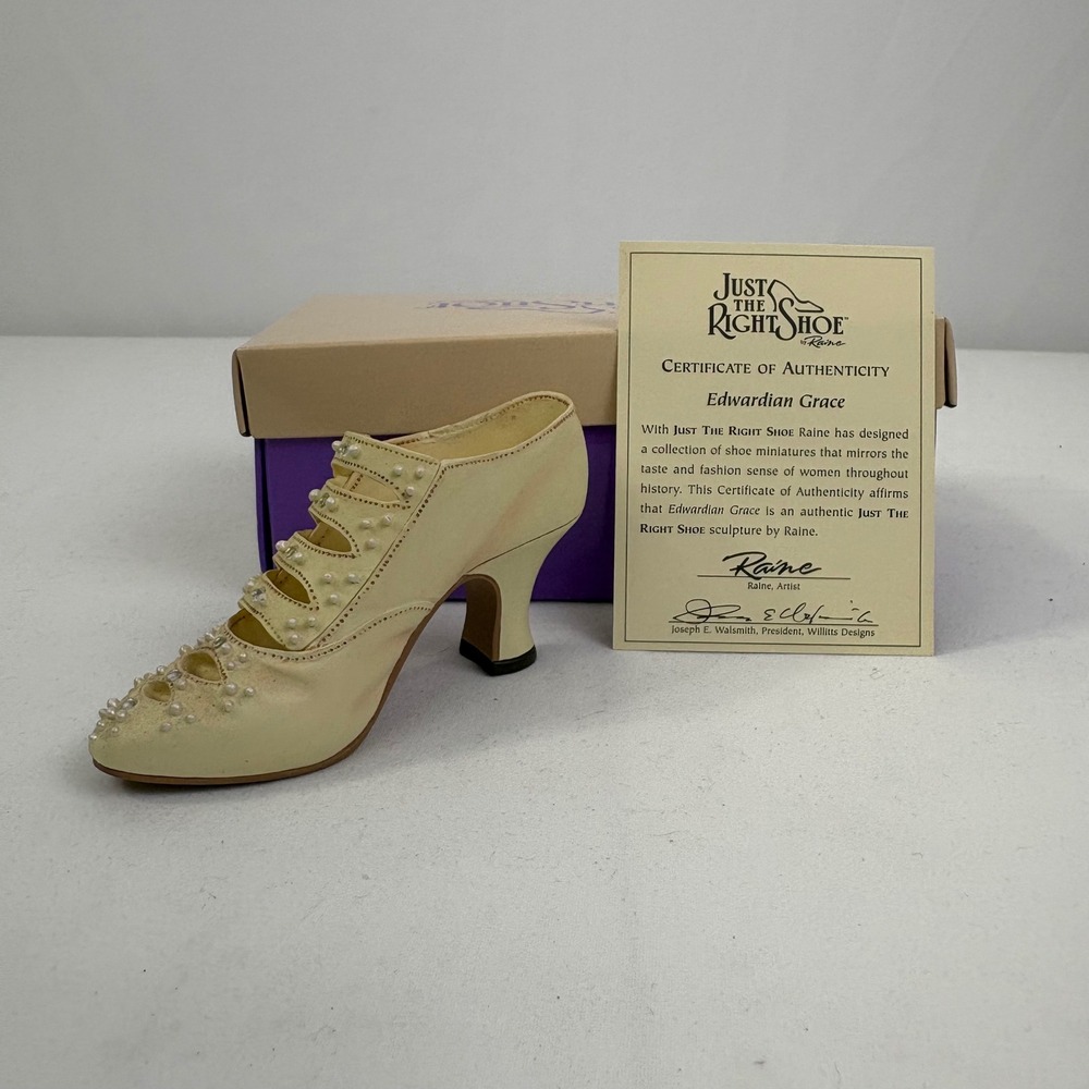 Vintage Just The Right Shoe By Raine Edwardian Grace 25024 1999 Box COA